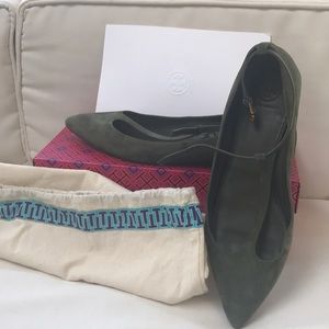 Tory Burch Ashton T-Strap flat, good condition